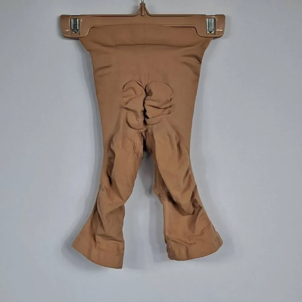 Skims Sculpting shapewear bottom Nwot‎